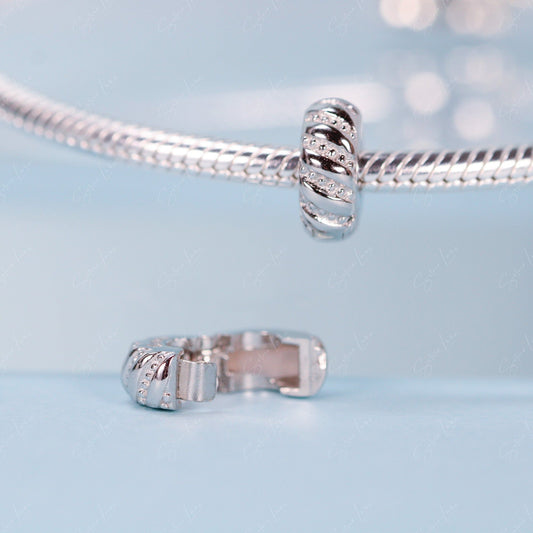 clip on stopper charm