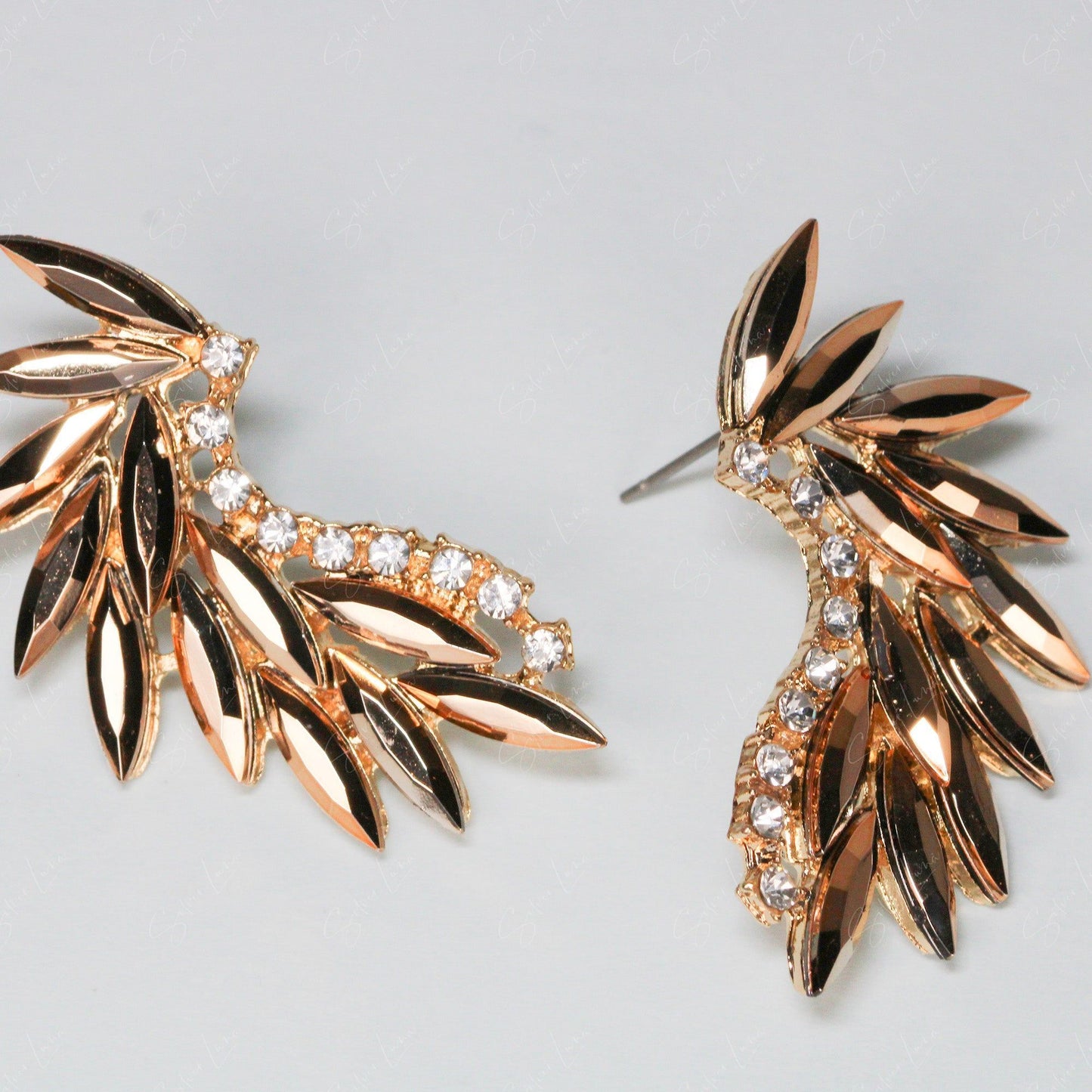 Golden crystal fashion big stud earrings