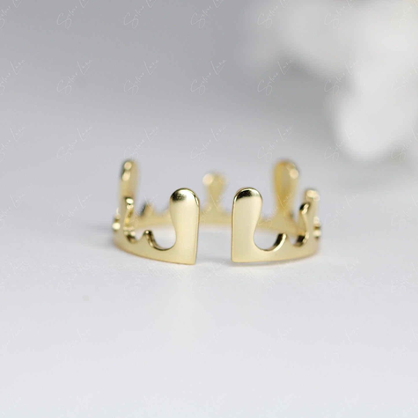 Materials: 925 sterling silver Finish: platinum plate