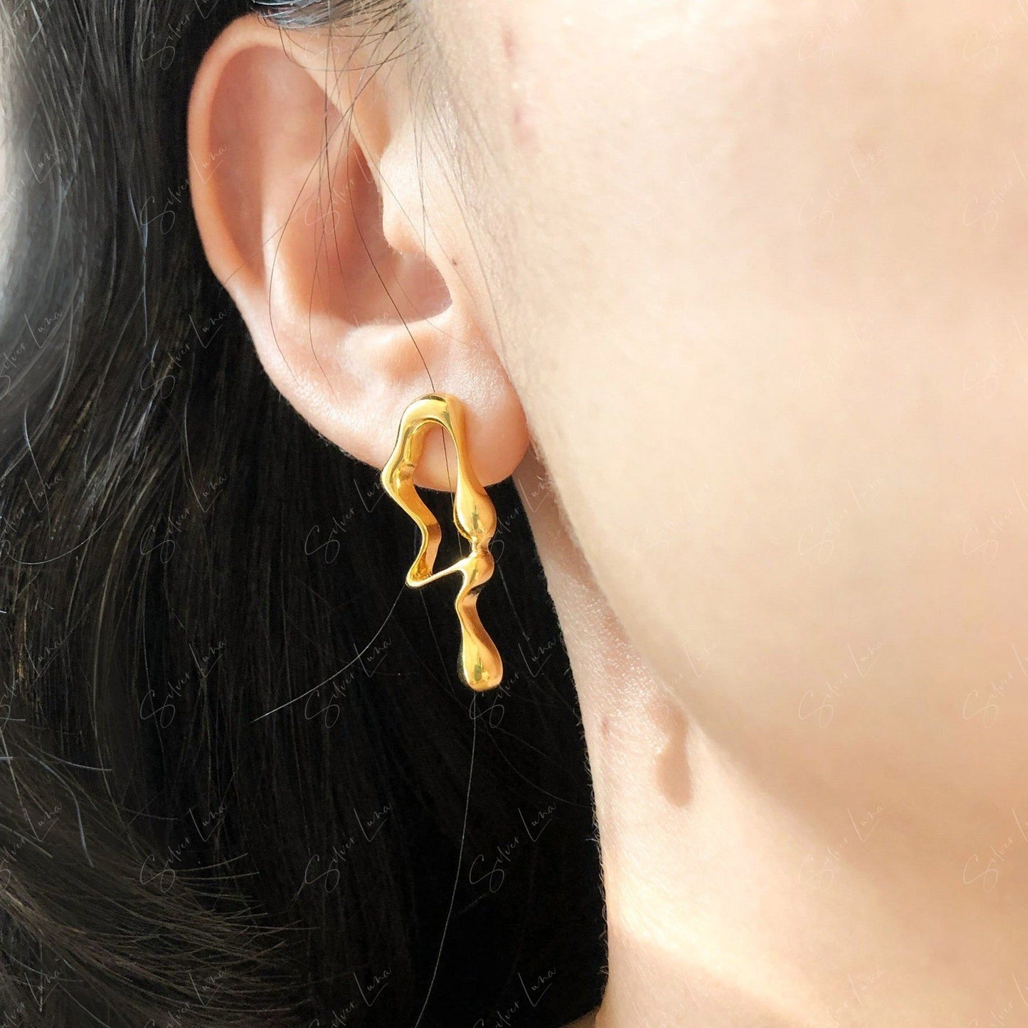 Droplet asymmetric sterling silver stud earrings