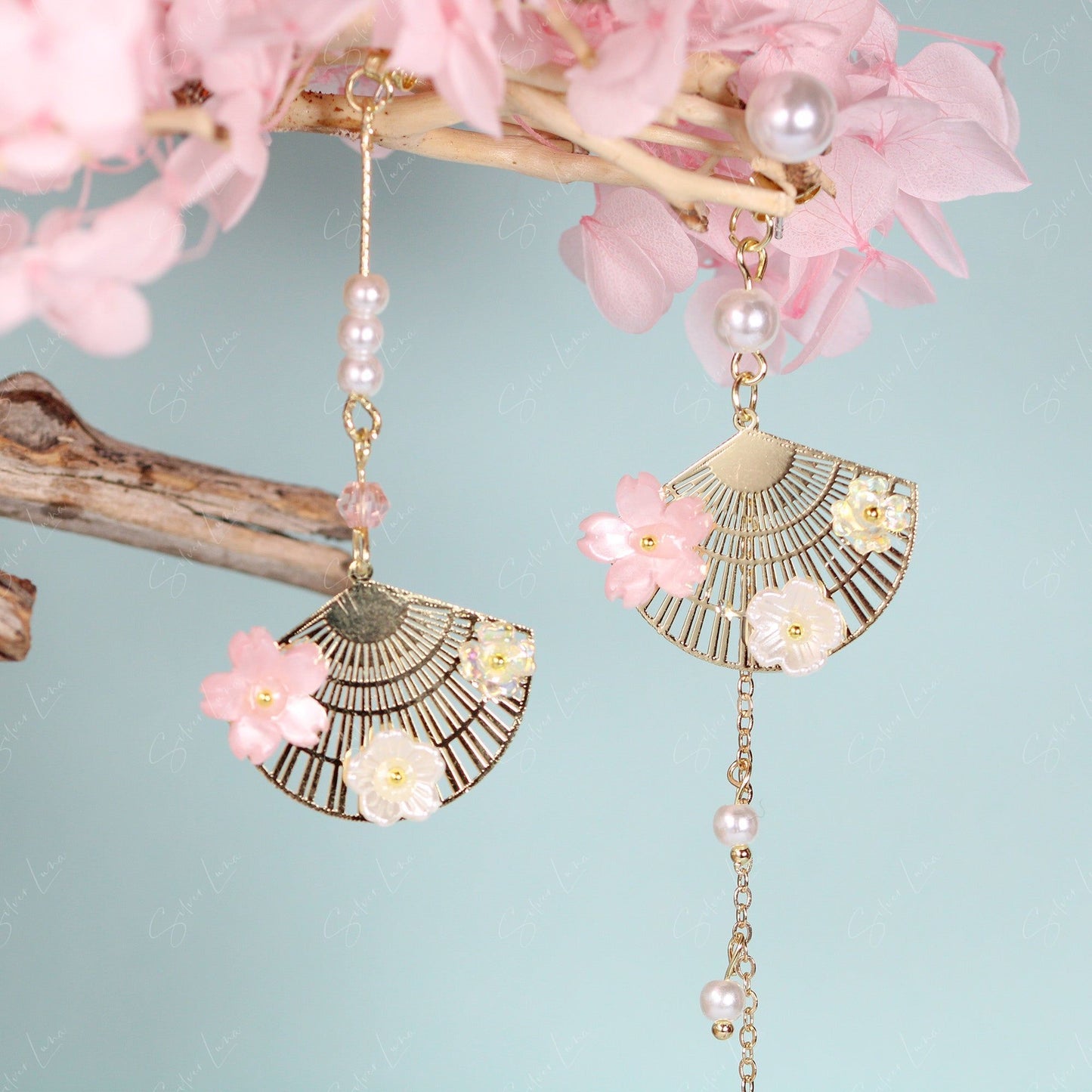 fan dangle drop earrings