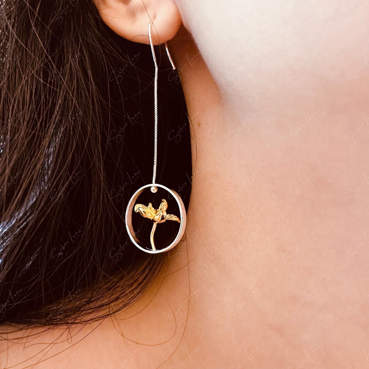 gold flower earrings