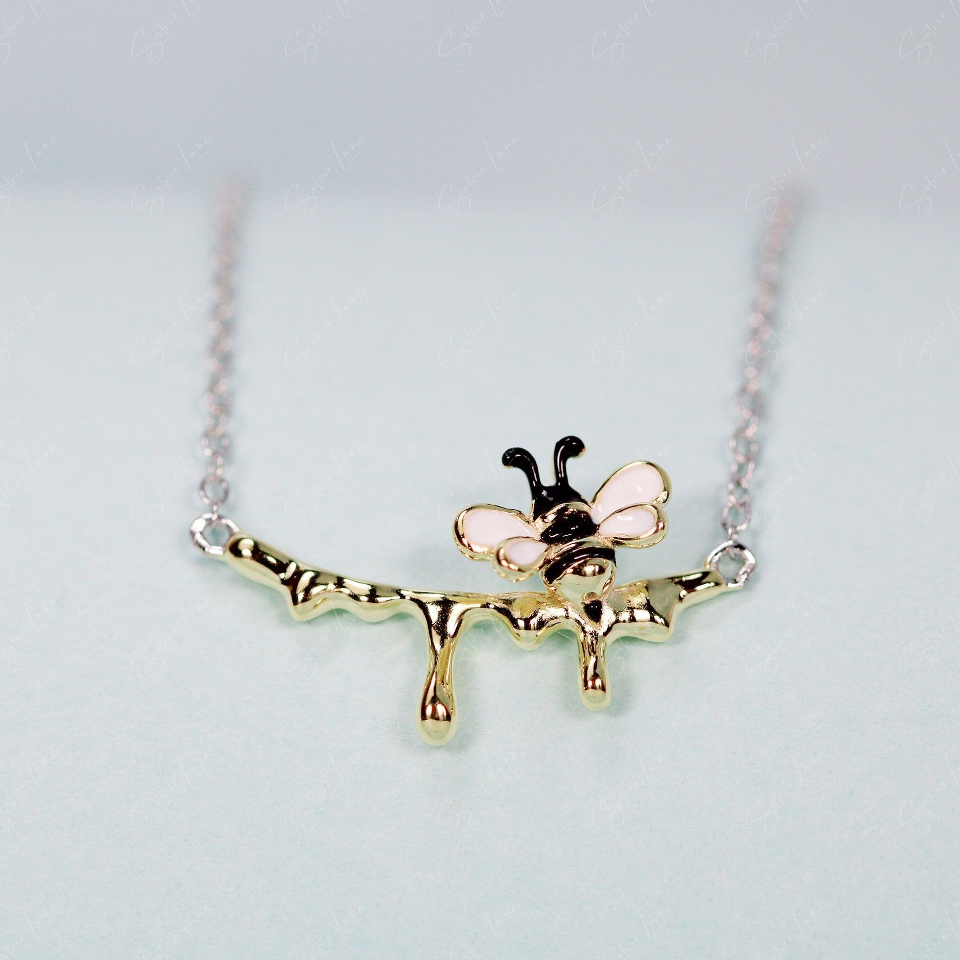 honey bee pendant necklace
