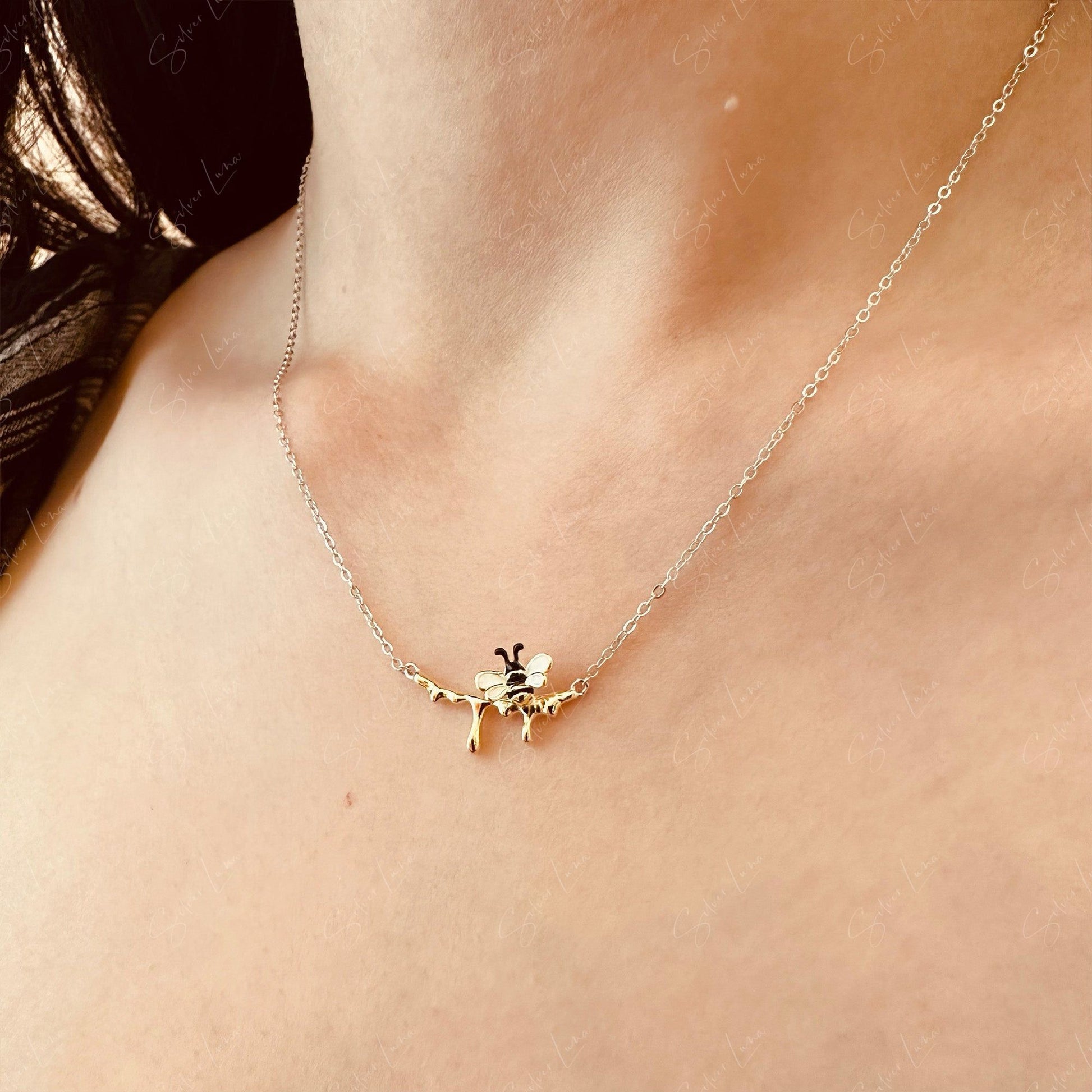 honey bee pendant necklace