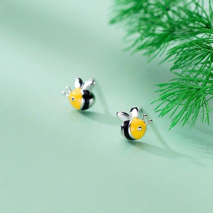 cute bee stud earrings