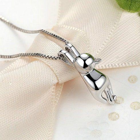 hanging cat pendant necklace