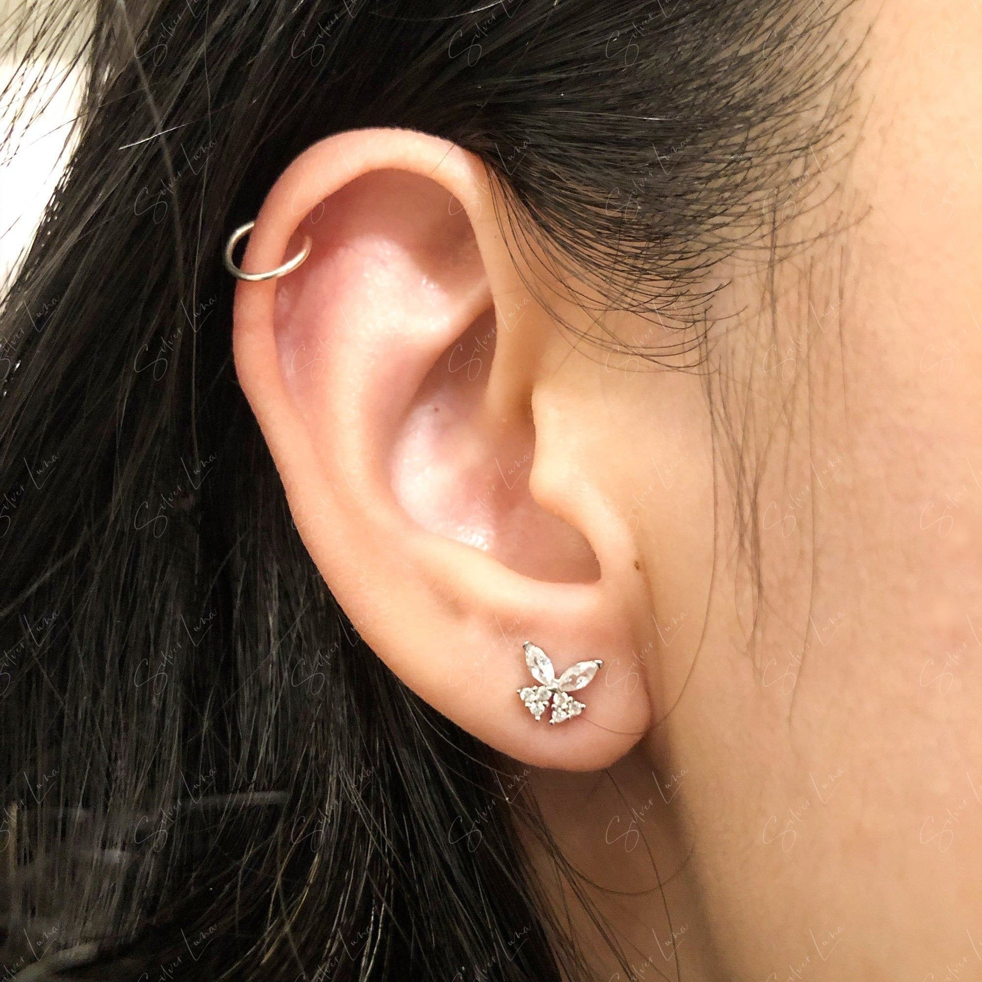screw back stud earrings