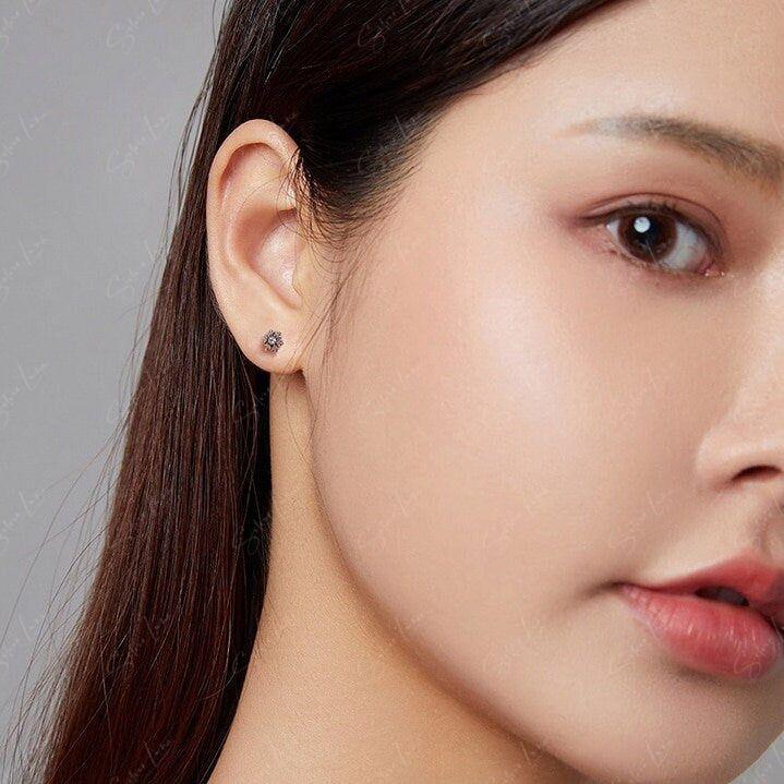 snowflake screw back stud earrings