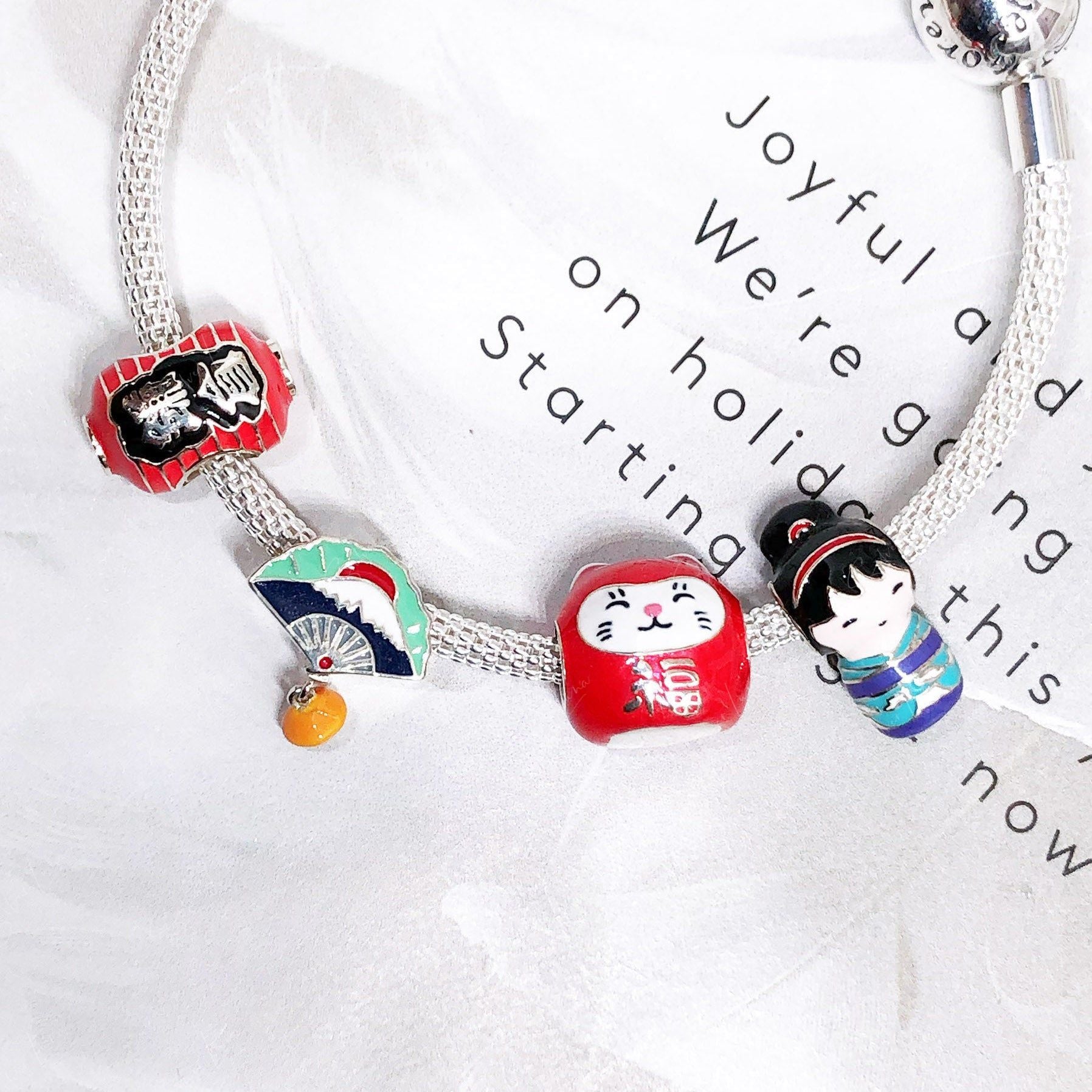 Japanese motif charm