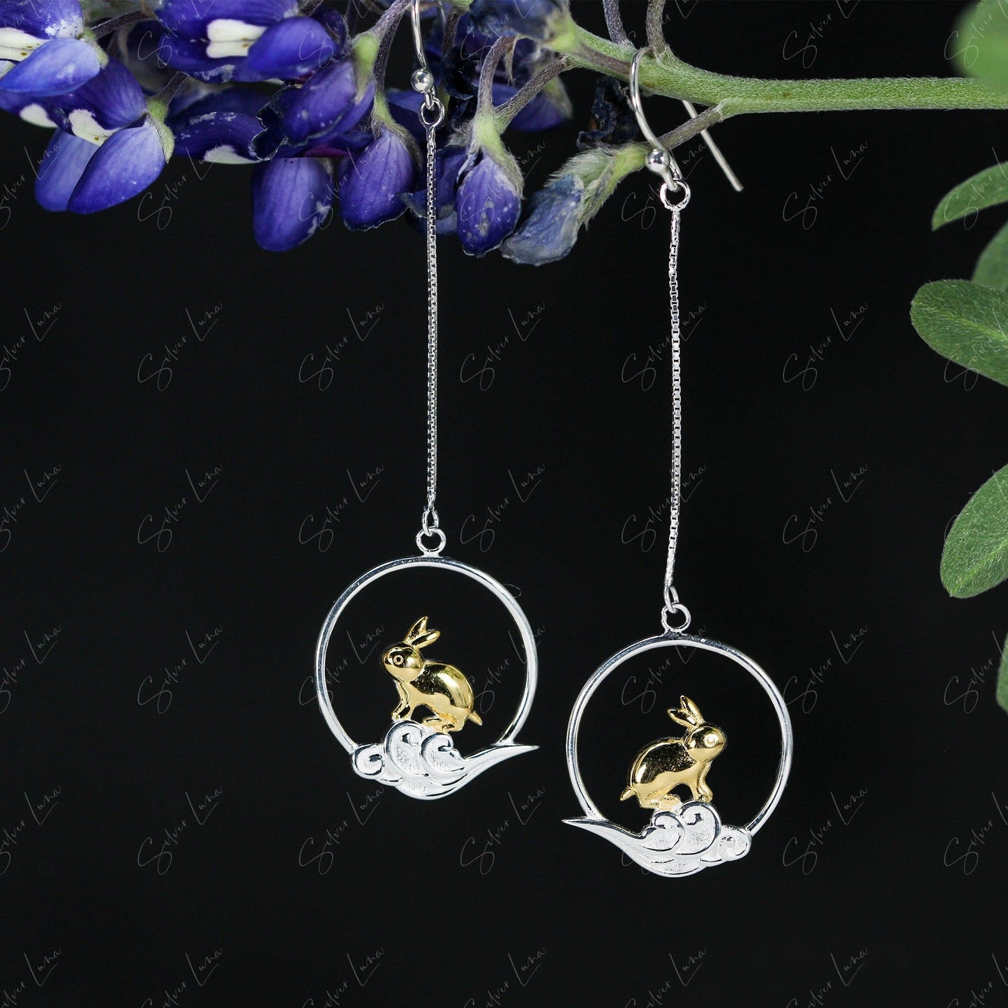 The moon rabbit dangle drop earrings