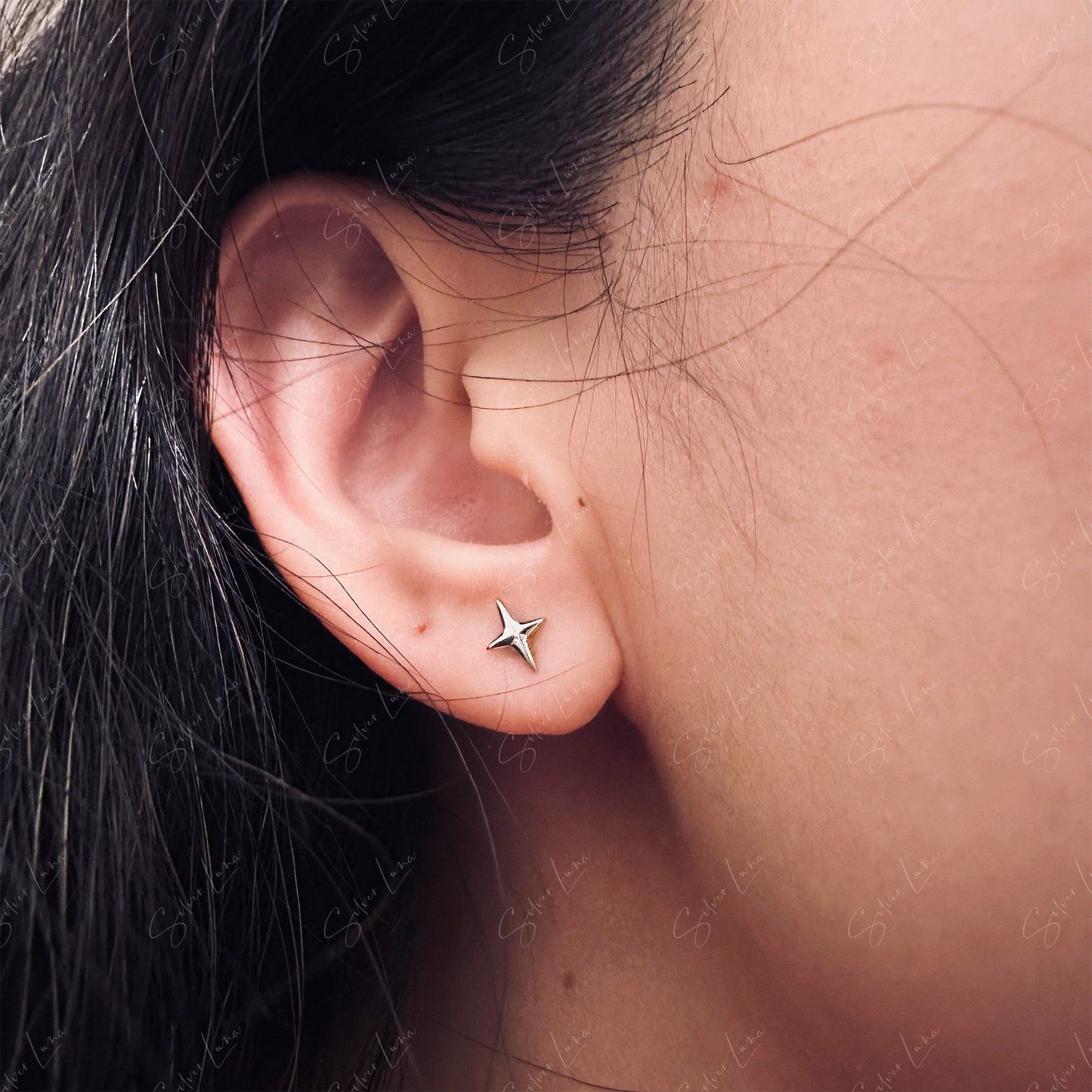 tiny star stud earrings