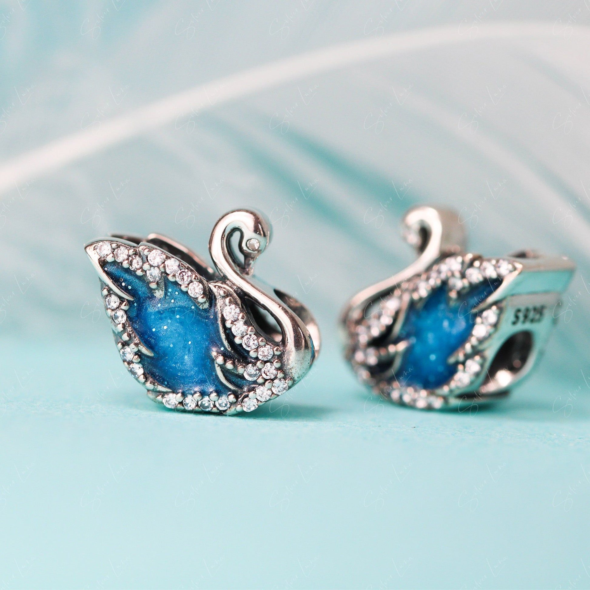 elegant swan bead European charm