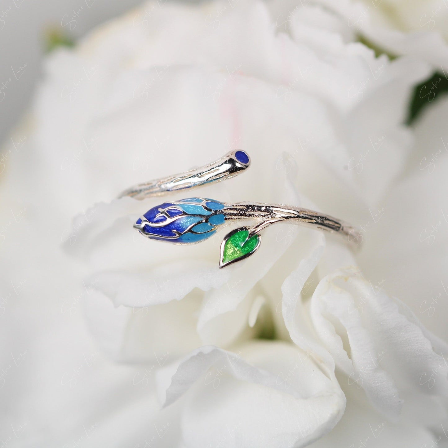 tree branch adjustable ring