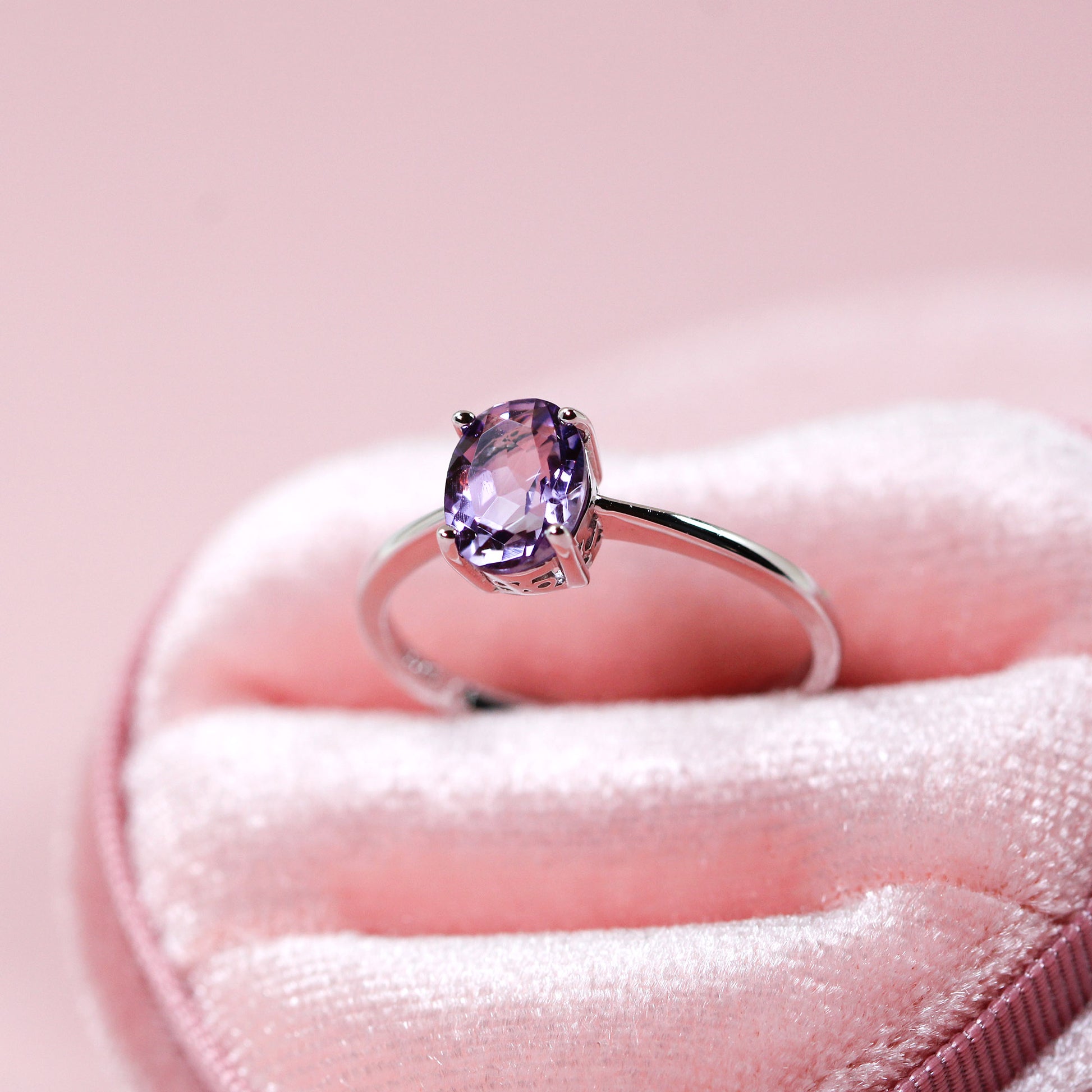 Amethyst silver ring