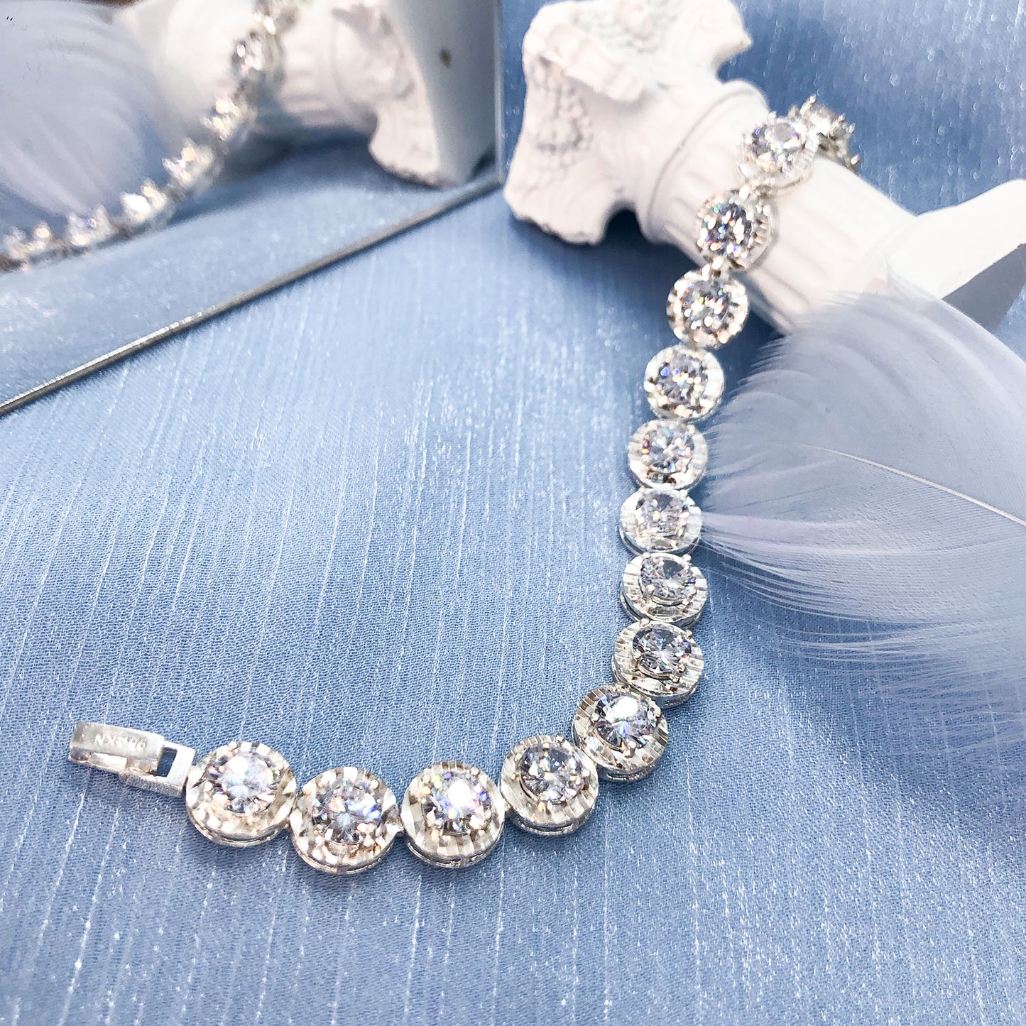 Dazzling cubic zirconia tennis bracelet in sterling silver