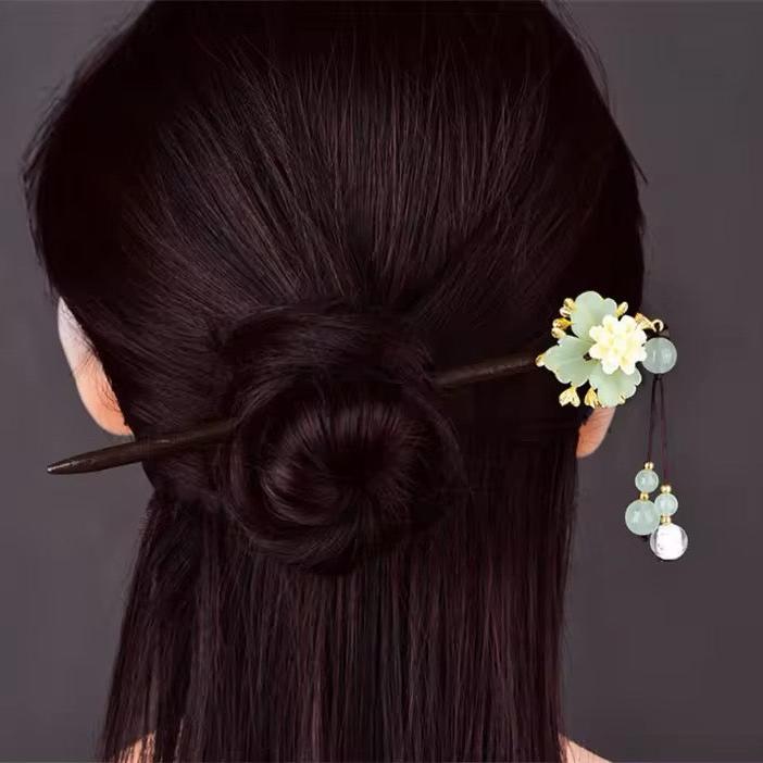 Japanese jade flowers wooden hair stick