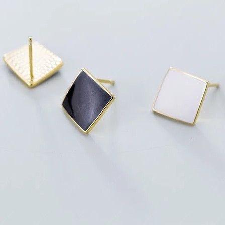 Geometric black white square stud earrings