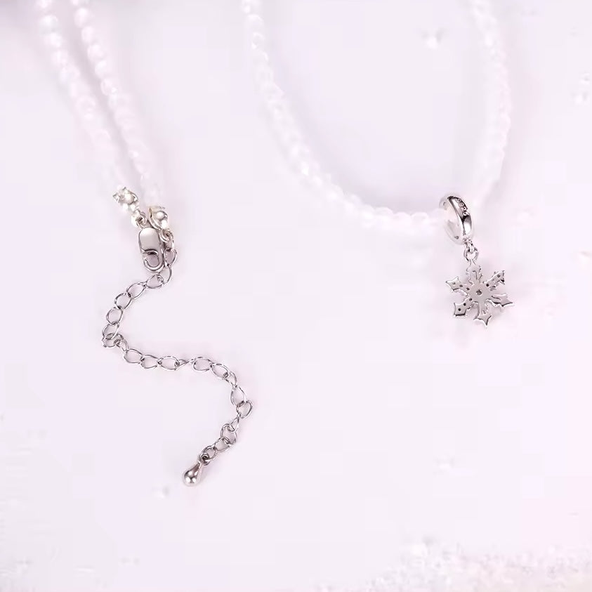 Christmas snowflake necklace