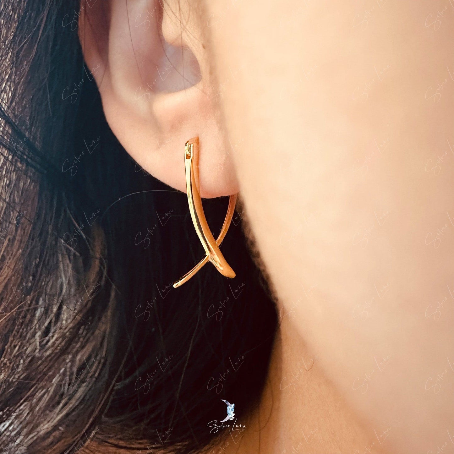 Abstract hoop buckle earrings
