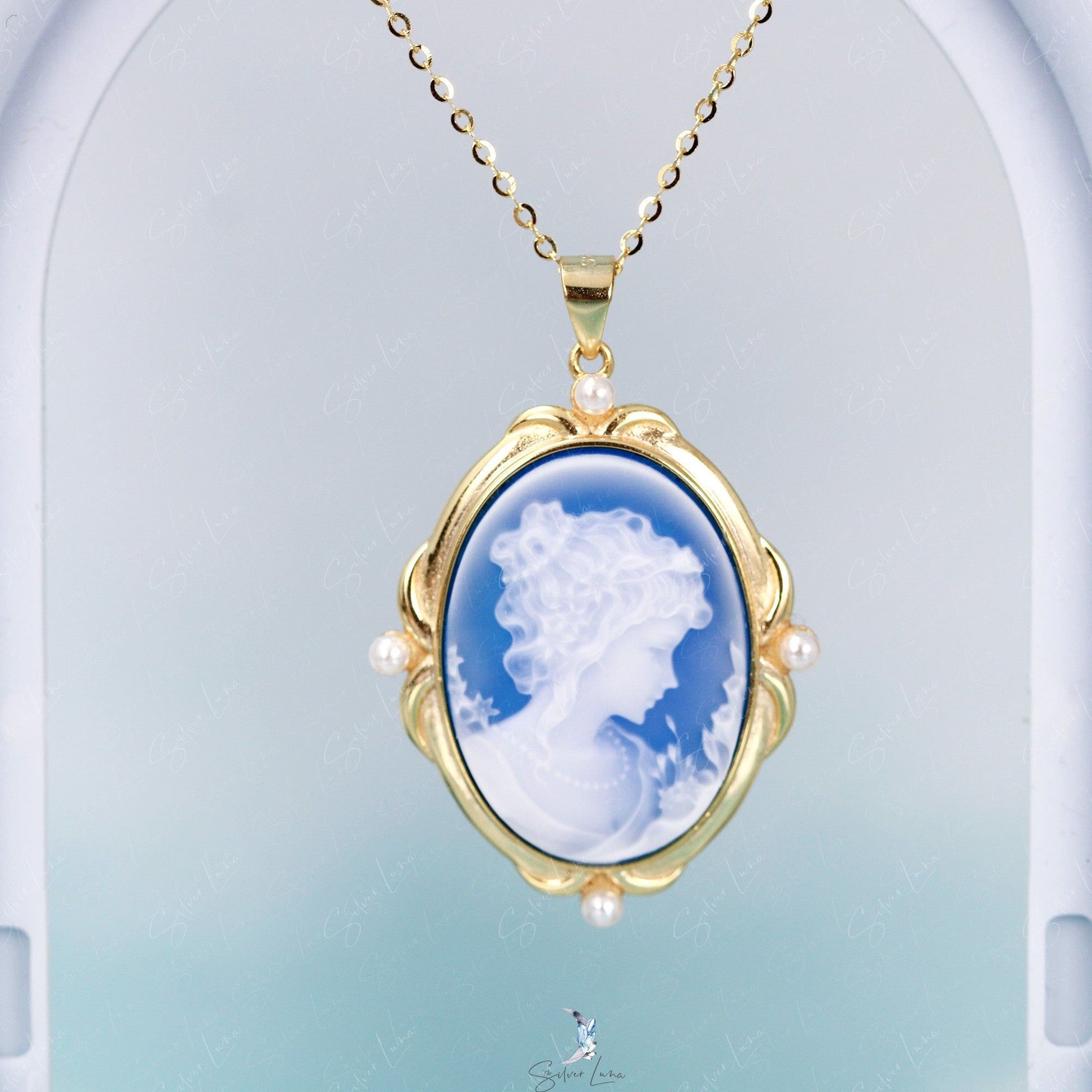 girl cameo pendant necklace