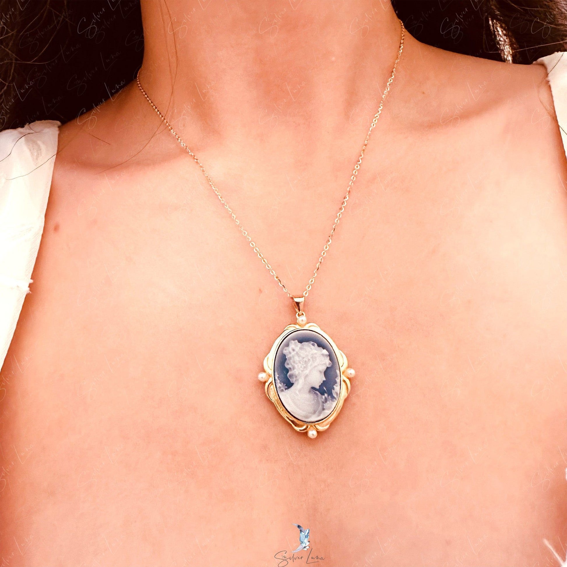 girl cameo pendant necklace