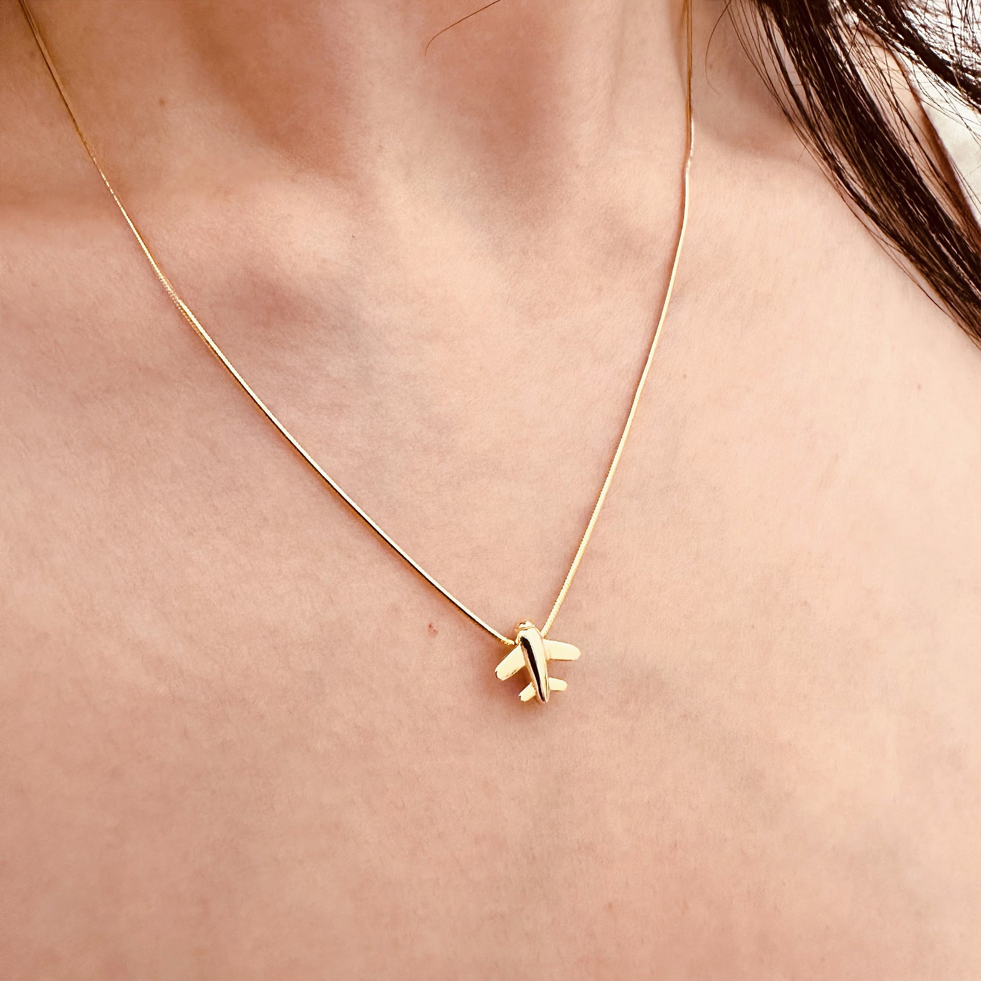 dainty airplane pendant necklace