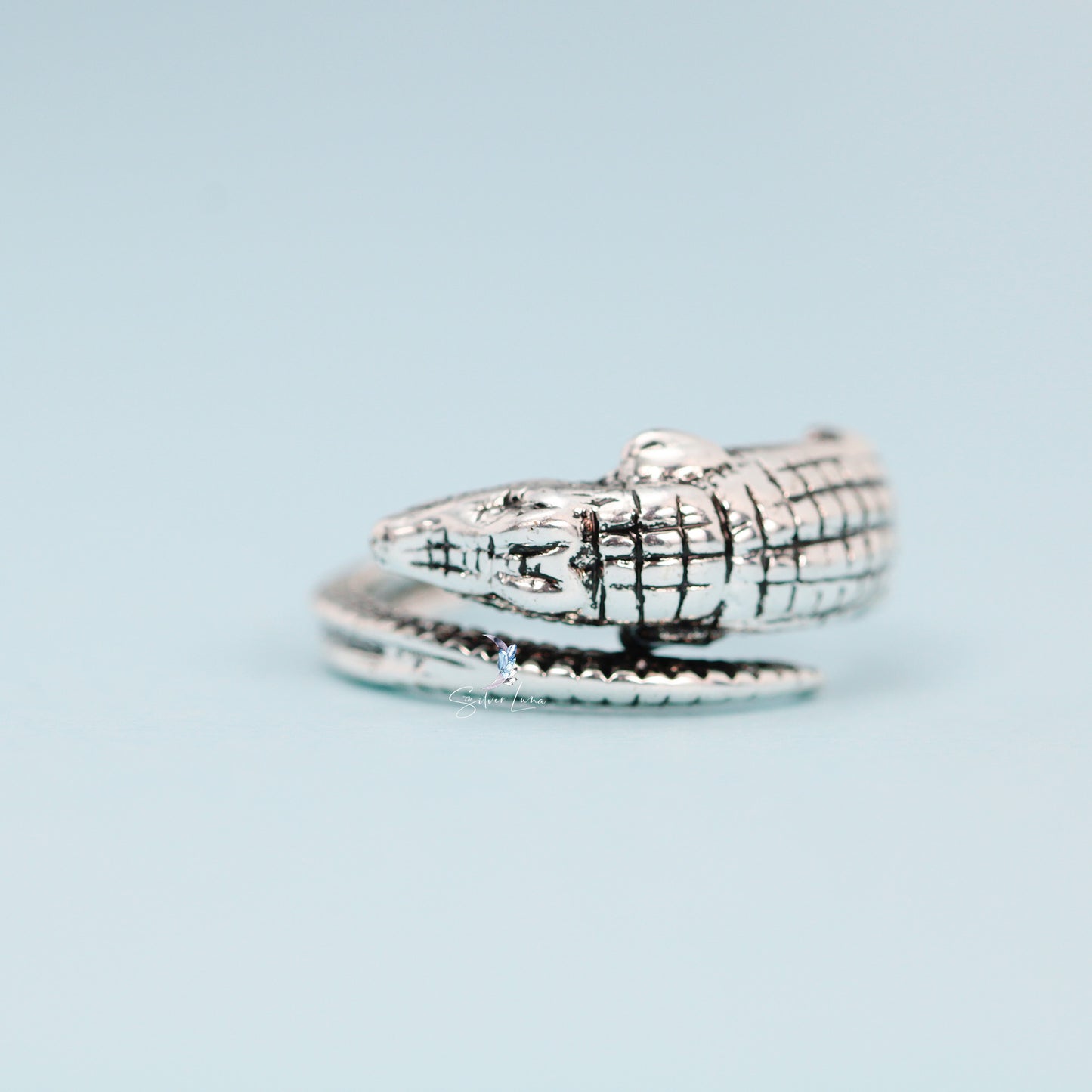 Alligator adjustable silver plated ring