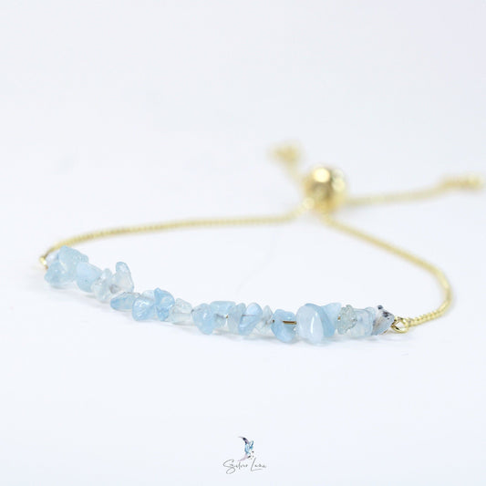 Aquamarine gravel chip stone bracelet