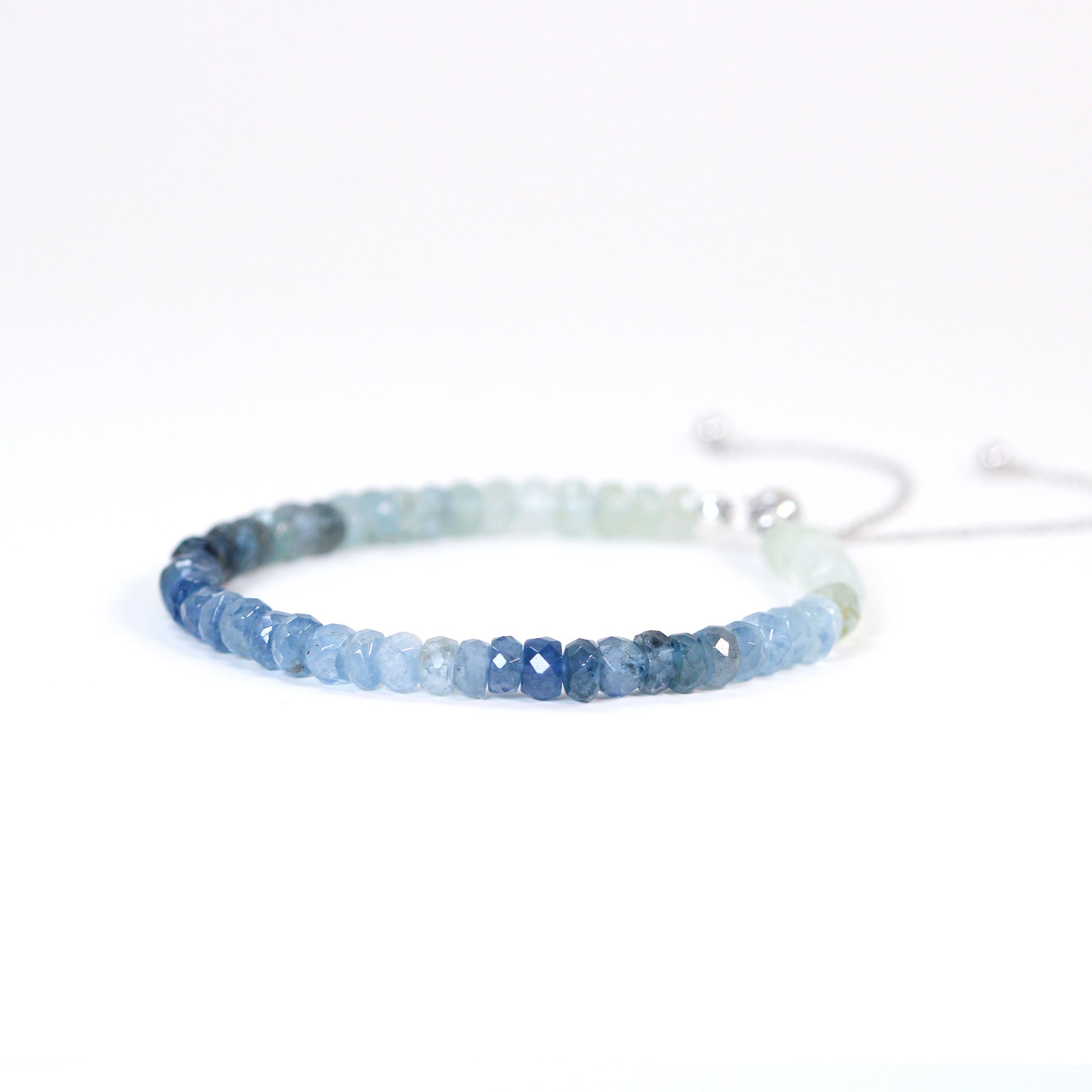 aquamarine beaded bracelet