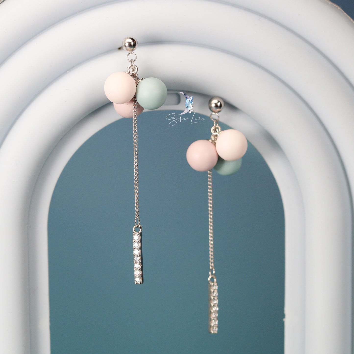 ballon dangle drop earrings