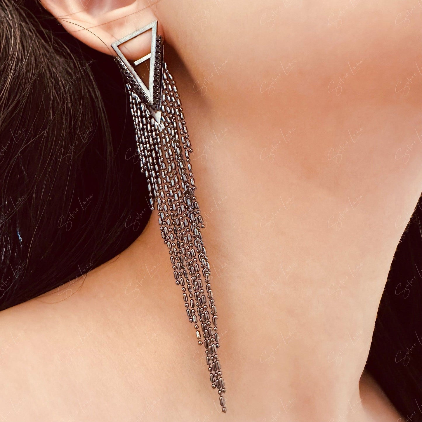 Black metal tassel chain drop fashion earrings