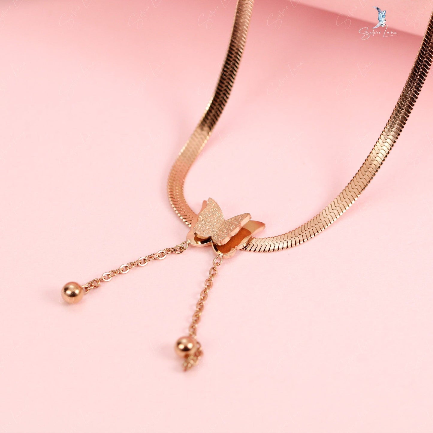 Butterfly snake chain choker necklace