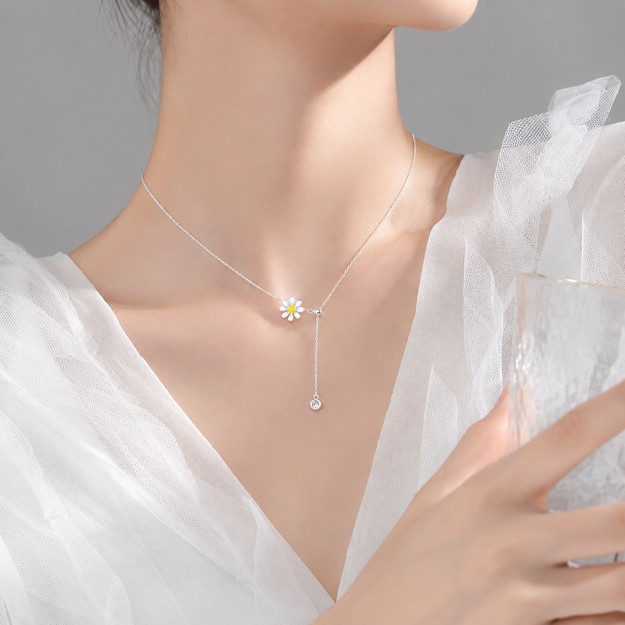 daisy flower necklace
