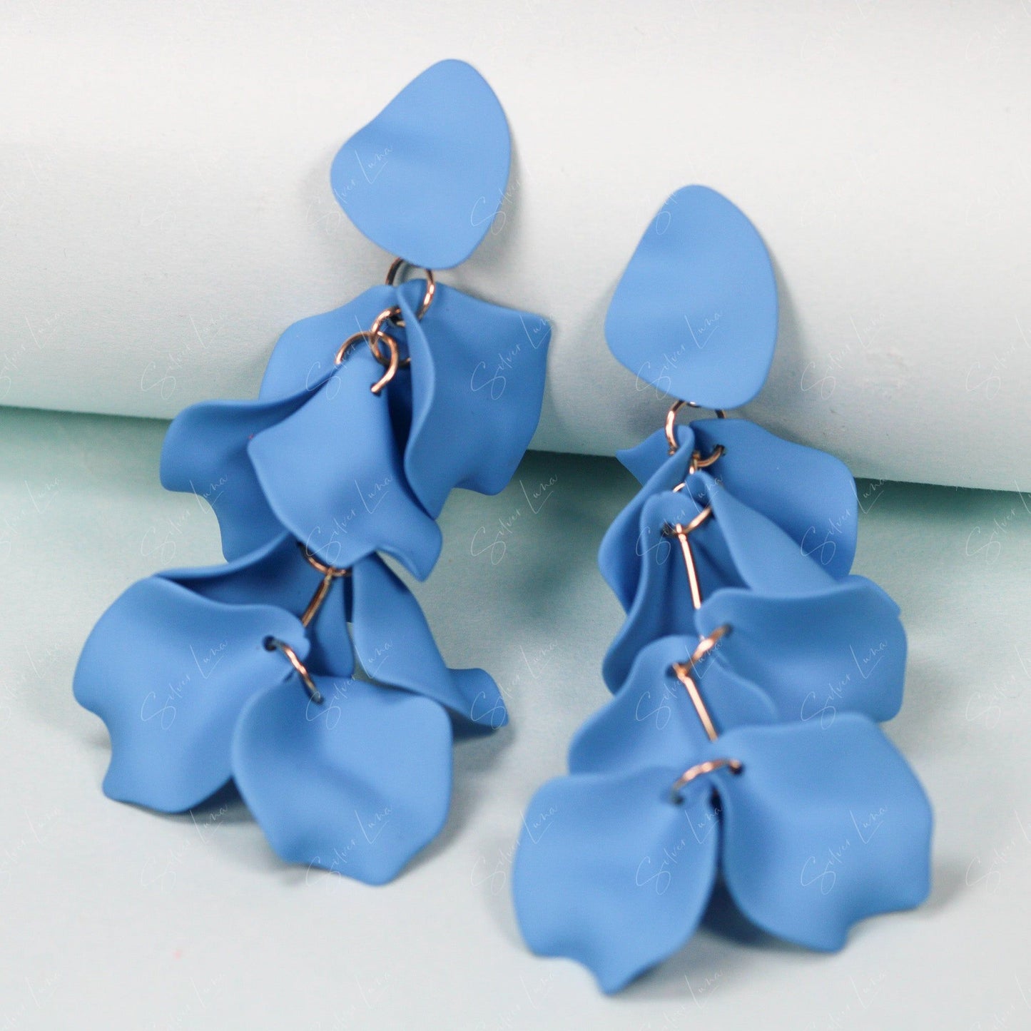 Flower petal long drop fashion earrings