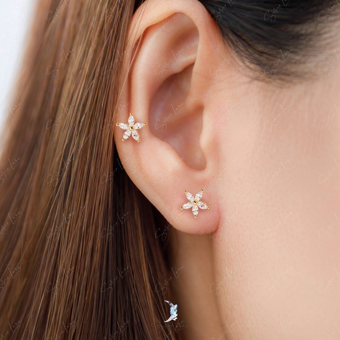 flower screw back stud earrings