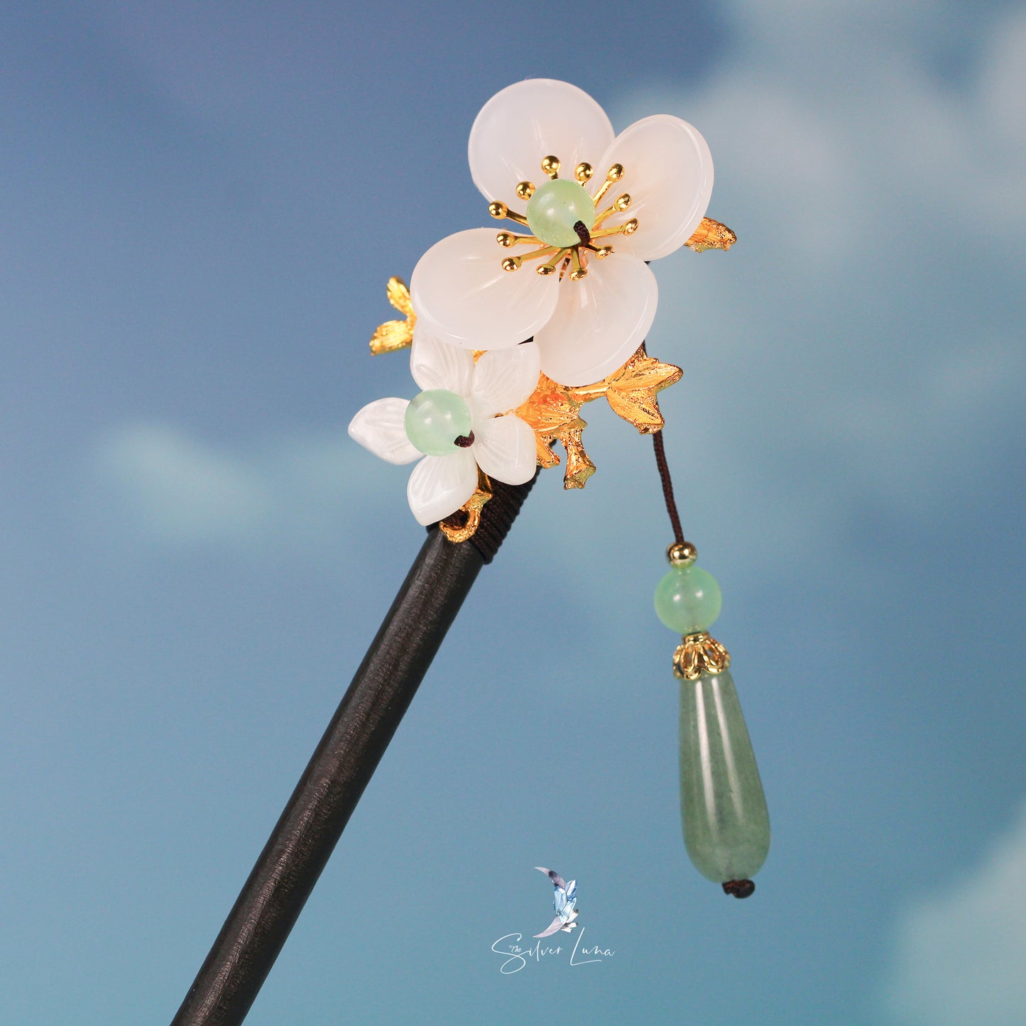 Jade white flower Japanese wooden hair stick