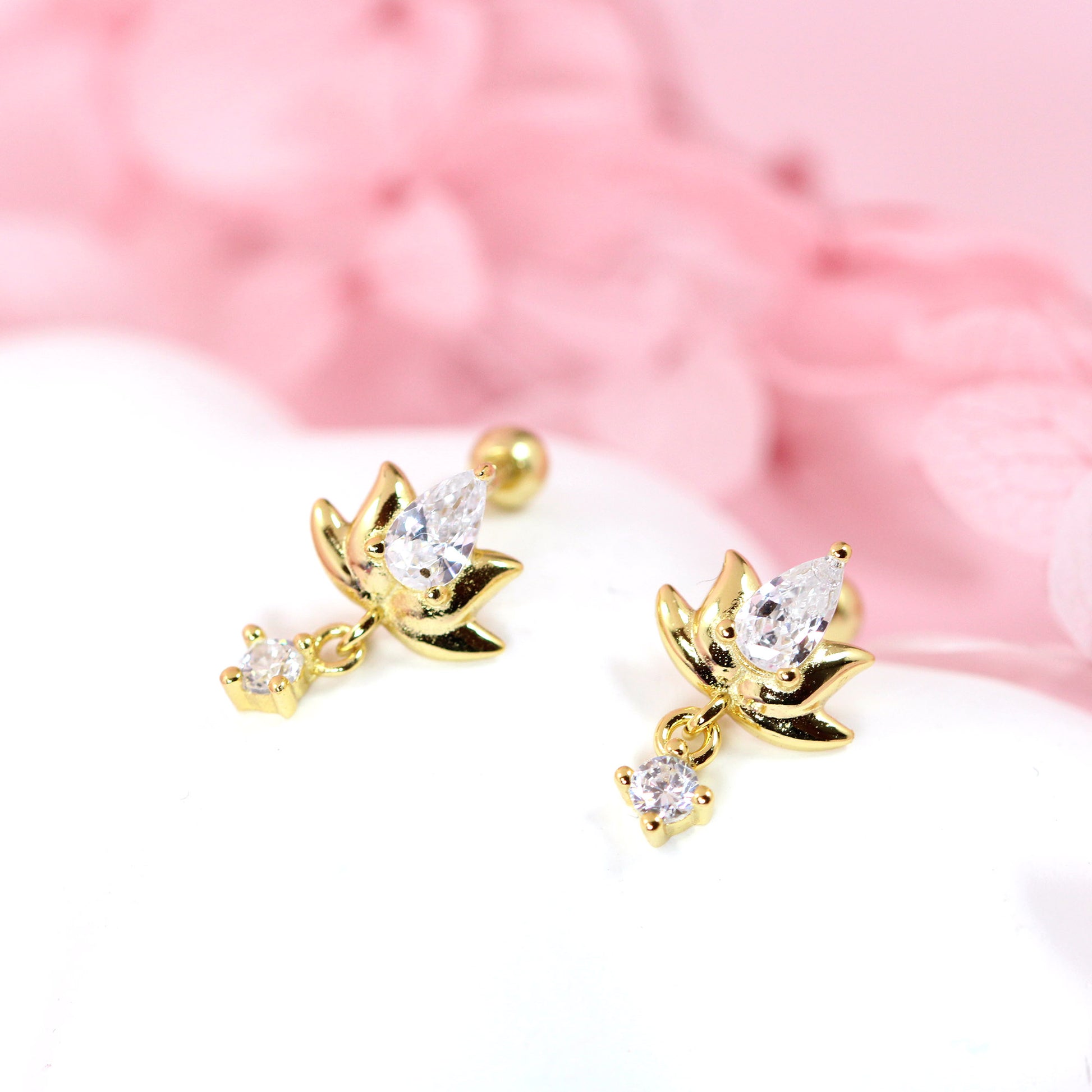 Lolus flower screw back earrings