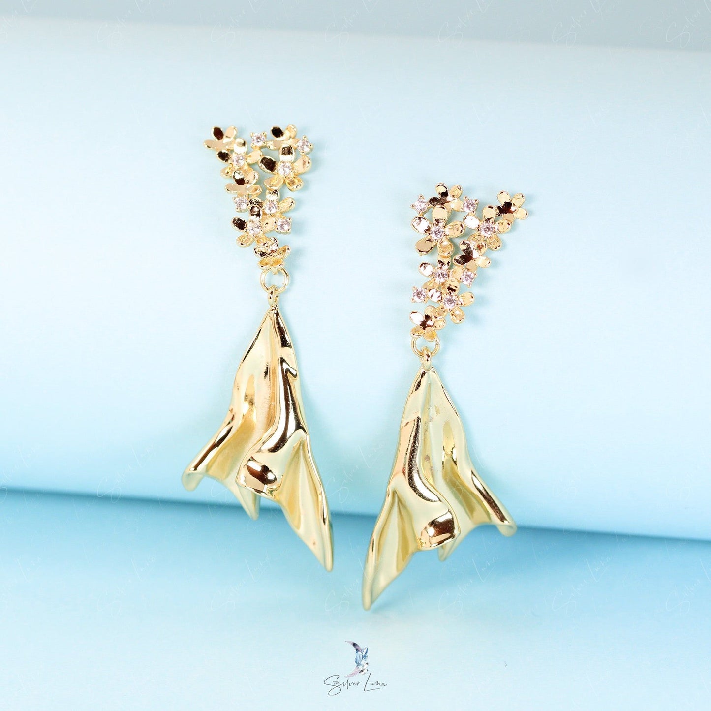 Sparkling flowers gold plated handkerchief statement earrings