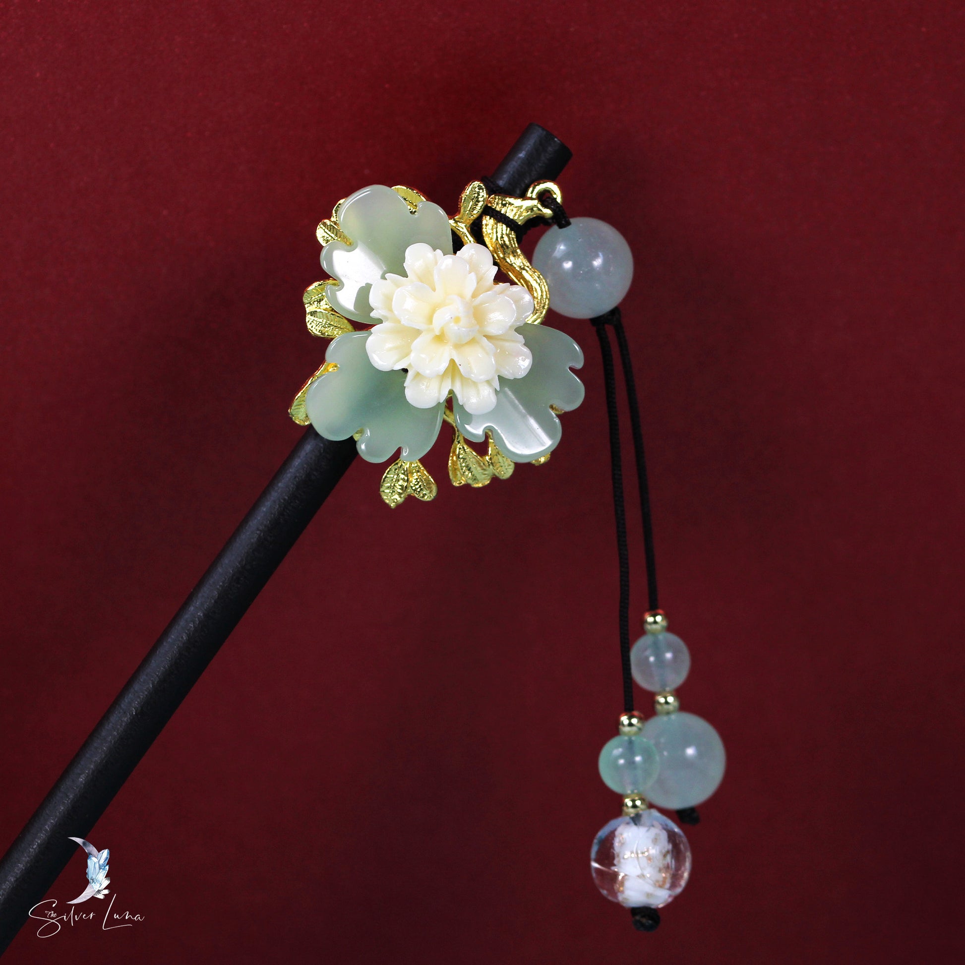 Japanese jade flowers wooden hair stick