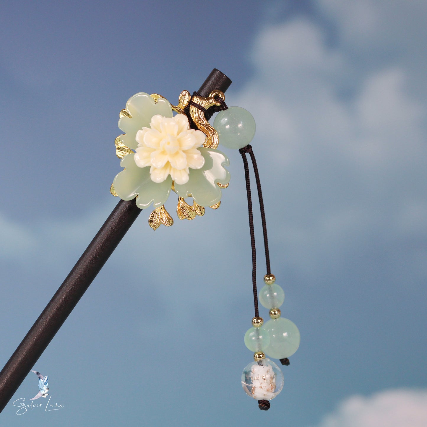 Japanese jade flowers wooden hair stick