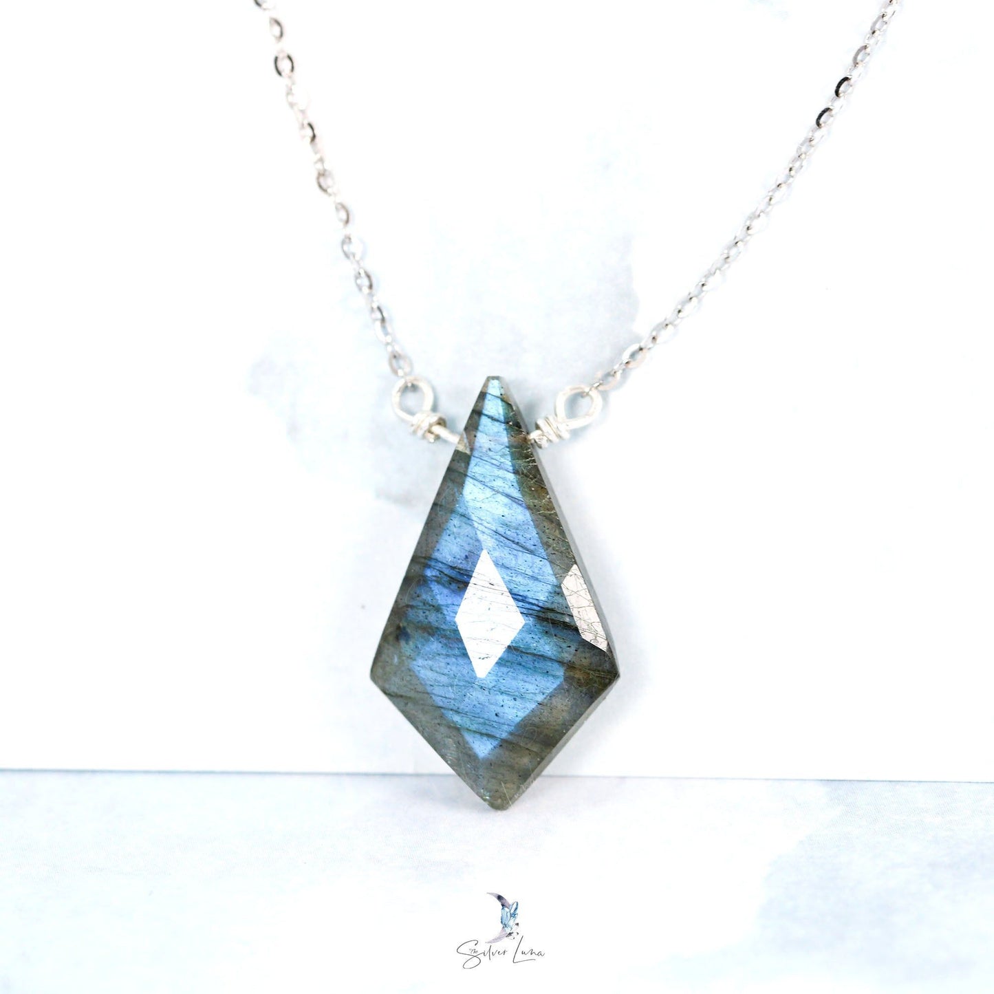 kite labradorite handmade necklace