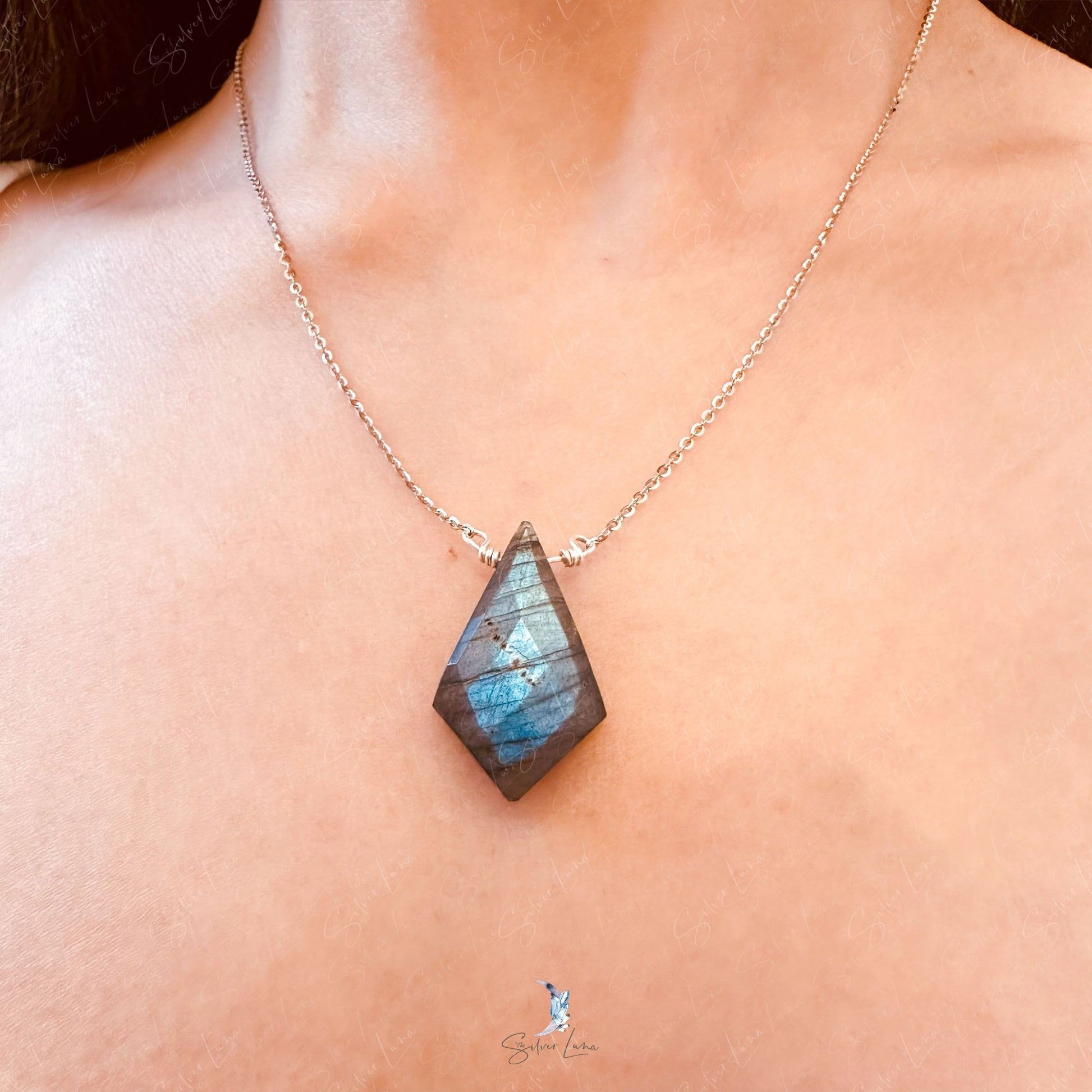 Kite labradorite handmade necklace