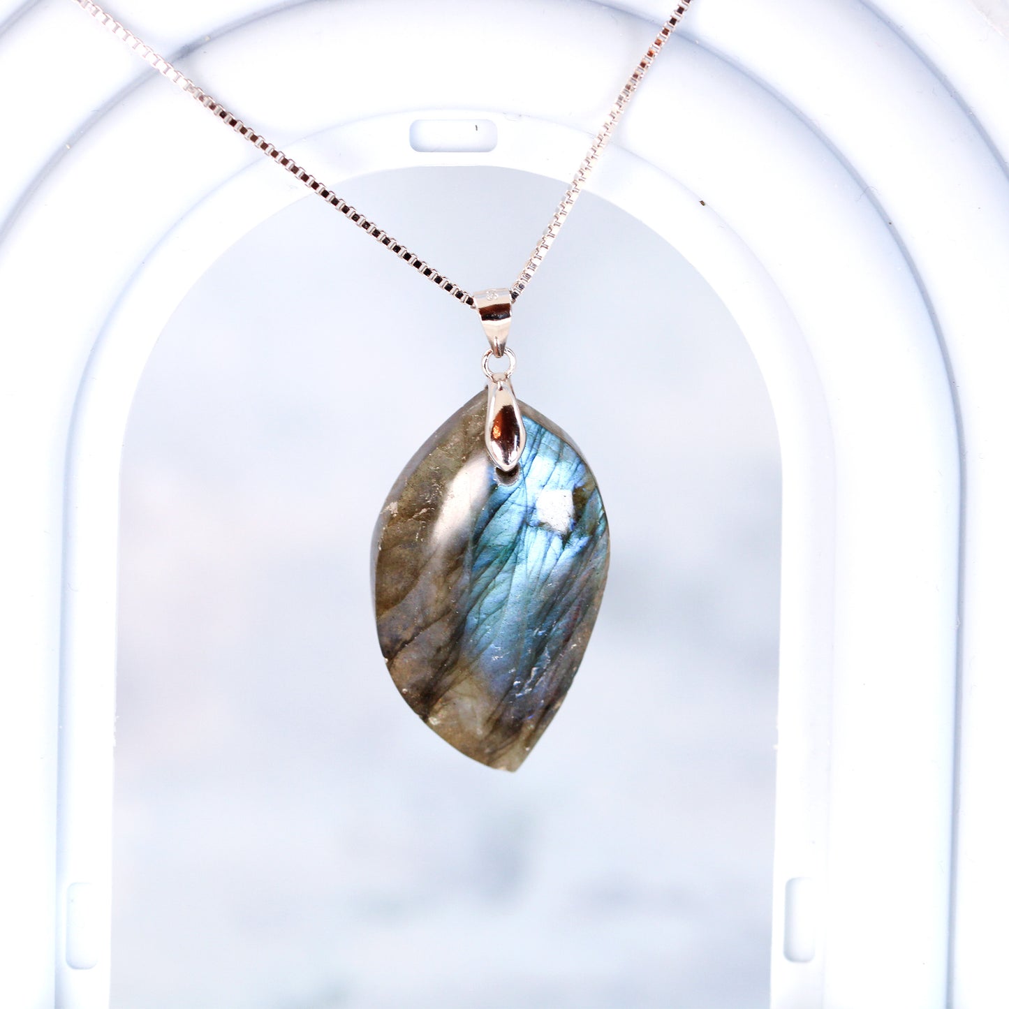 labradorite pendant necklace