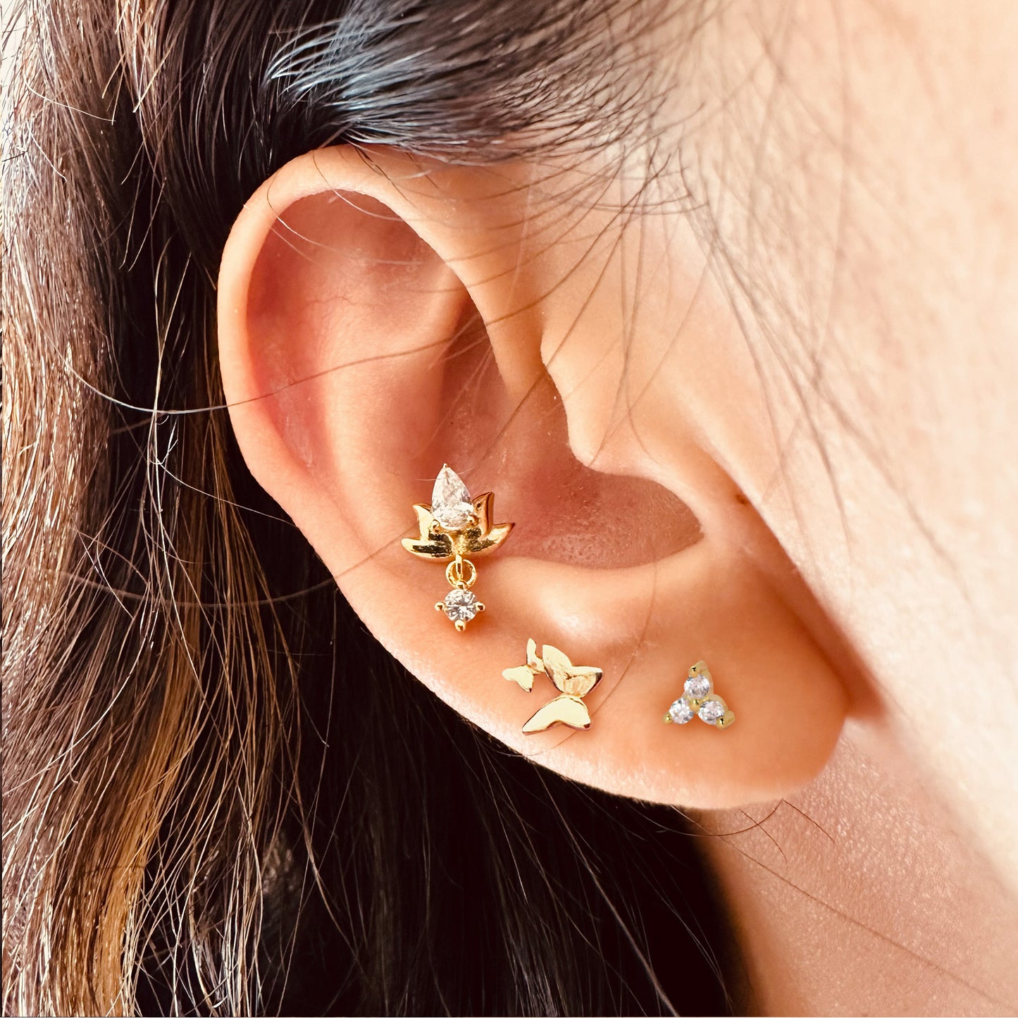 Lolus flower screw back earrings