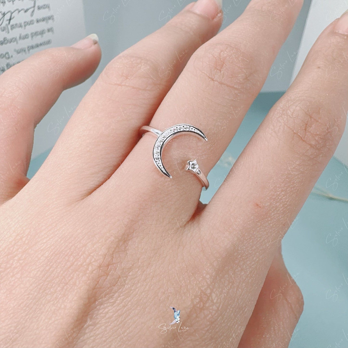 Crescent moon open band ring