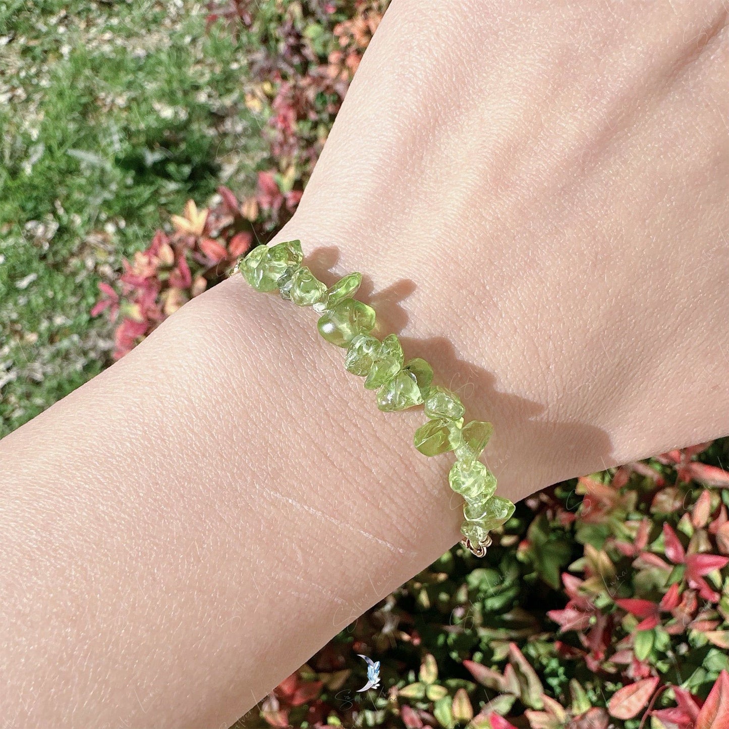 Green peridot gravel chip stone bracelet