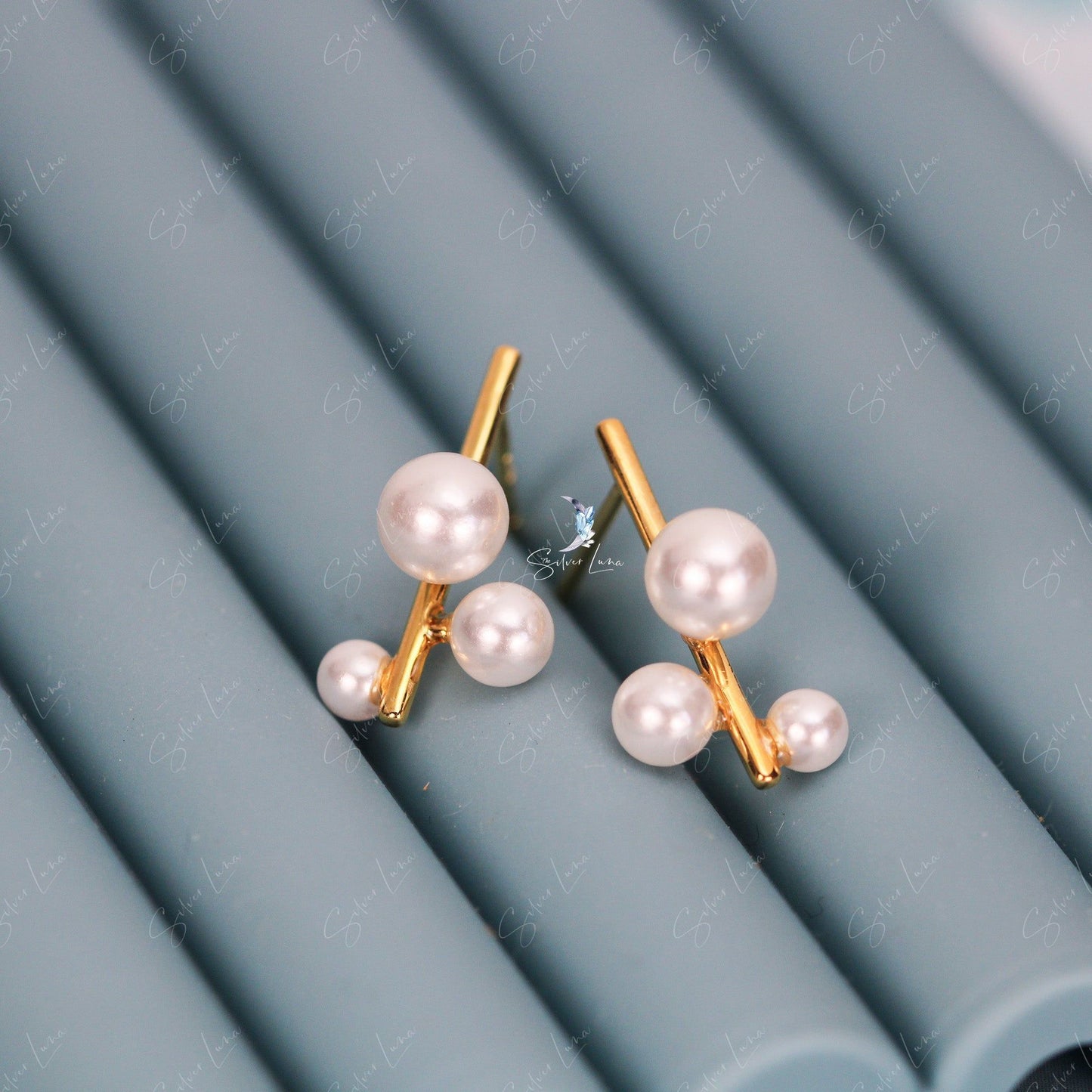 Tri pearls silver stud earrings