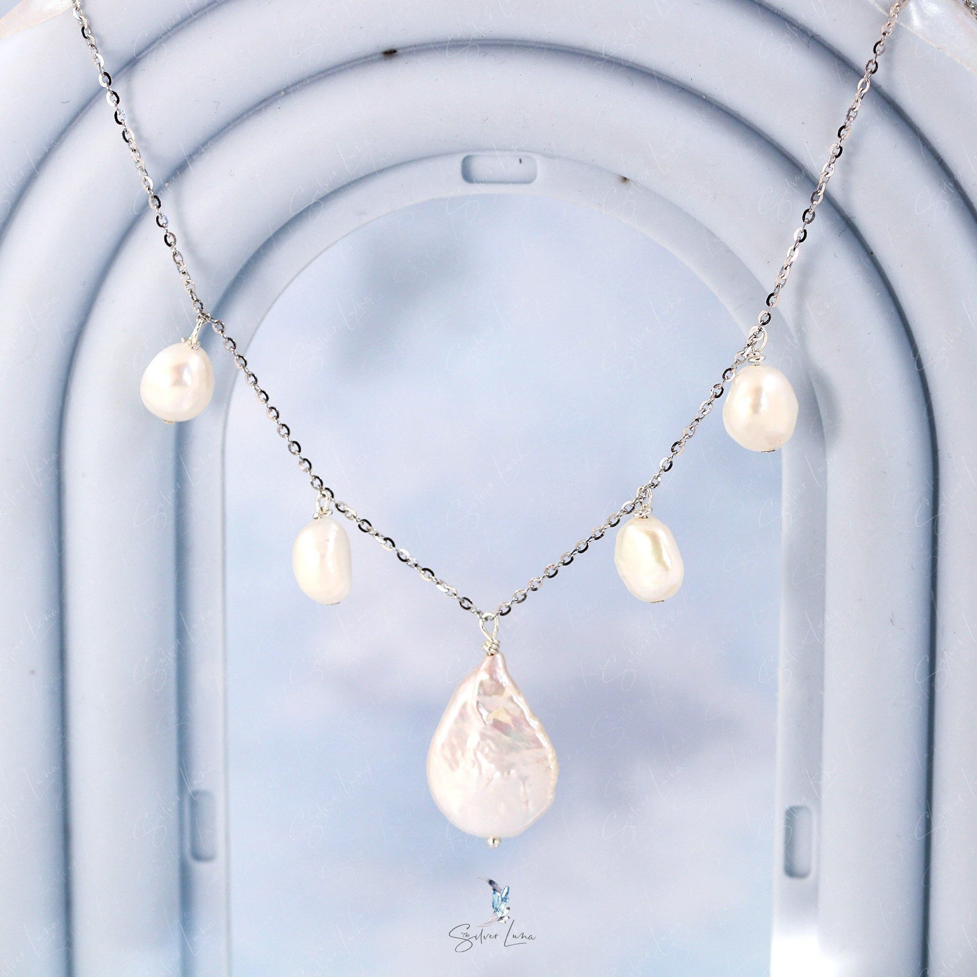 freshwater pearl pendant necklace