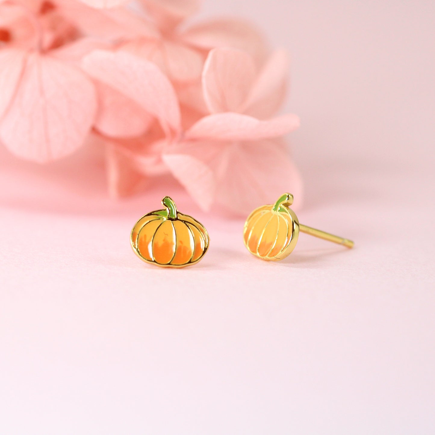 harvest pumpkin stud earrings