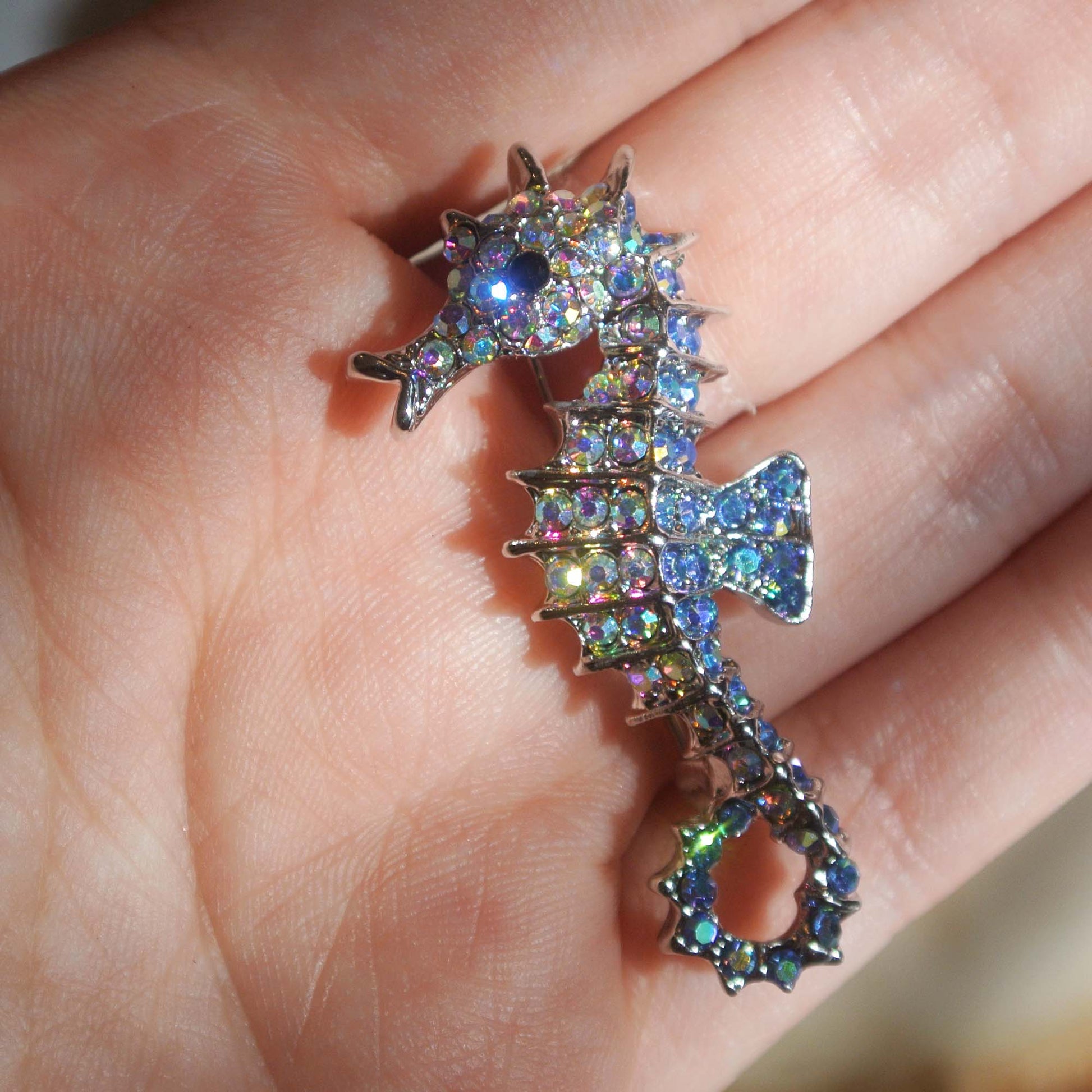 seahorse brooch